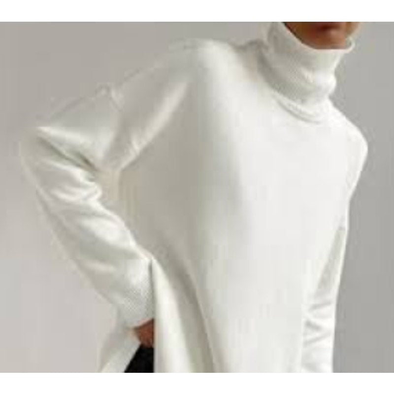 Commense White Turtleneck Sweater  Size Large